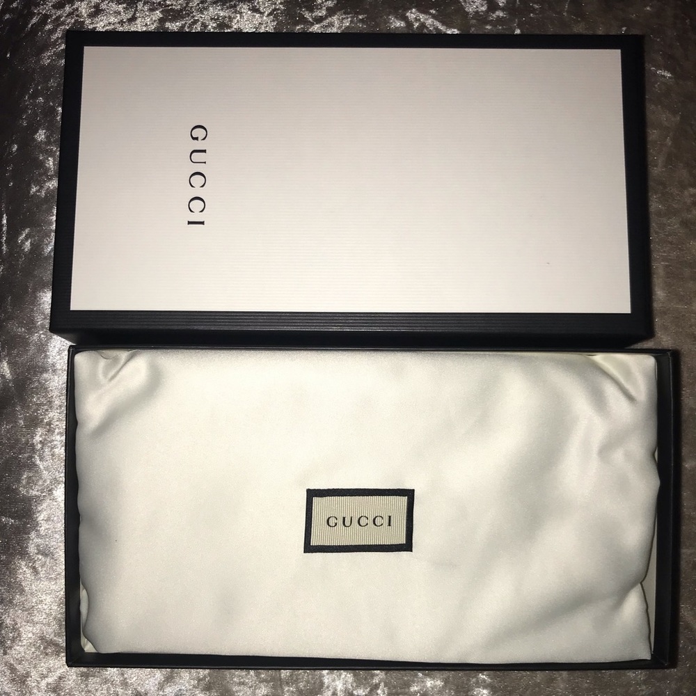 ⭐️BRAND NEW - 100% Auth Gucci Guccissima Wallet⭐️ - Picture 6 of 8